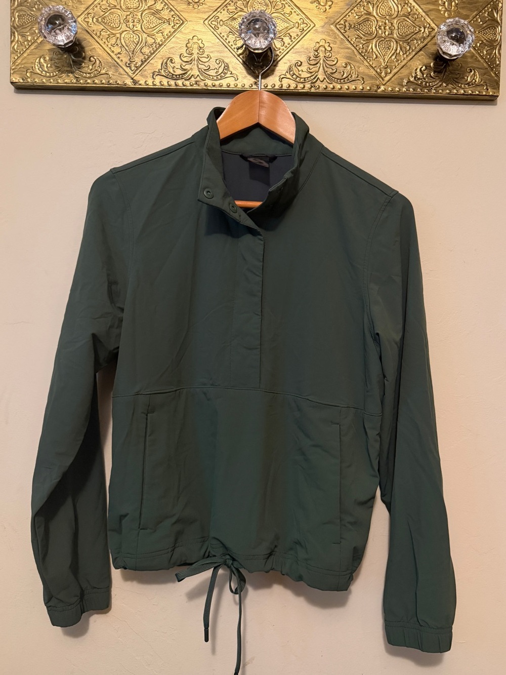 Storm Creek Women’s Dark Green Anorak Pullover Jacket Drawstring Hem Medium